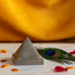 premium finish 100% pure and solid aluminium pyramid